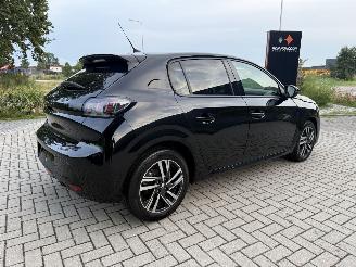 Peugeot 208 1.2 PureTech 101PK Allure picture 10