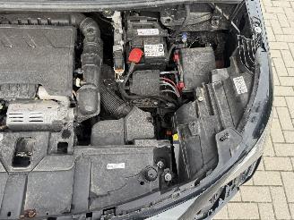 Peugeot 5008 GT 1.2T 131PK EAT8 Aut. 7-Personen! picture 42