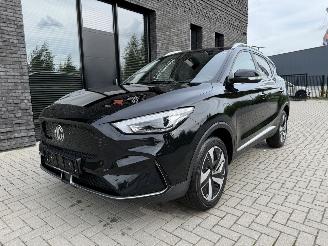 MG ZS EV Long Range 70kWh 157PK Aut. Luxury picture 3