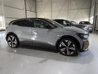 Schadeauto Renault Mégane E-Tech EV60 Optimum Charge 220 ICONIC FULL OPTIONS! 2022/9