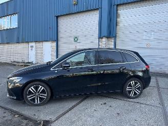 Auto incidentate Mercedes B-klasse 180 Lanuch Edition Premium Plus Automaat Navi! camera 2019/7