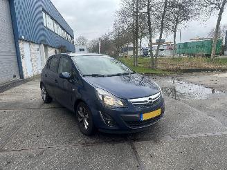 krockskadad bil auto Opel Corsa 5 deurs Airco! NAP! Minimale schade 2014/1