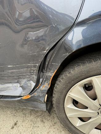 Peugeot 108 Cabrio top picture 16