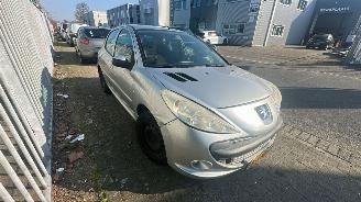 krockskadad bil auto Peugeot 206+ 1.4 5-deurs Airco 2010/5
