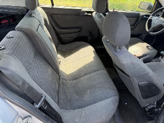 Opel Astra 1.6 airco picture 5