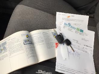 Opel Combo -C-VAN 1.6 benzine / lpg met lichte schade picture 11