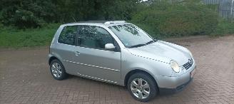 Vaurioauto  passenger cars Volkswagen   2003/1