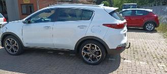 Kia Sportage 2.0 Hybrid-Diesel 4x4 Navi Led Leder 360camera Blindspot Keyless entry Climatecontrol CruiseControl picture 7