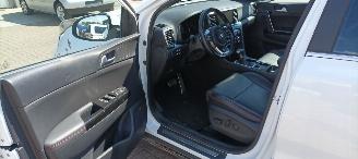 Kia Sportage 2.0 Hybrid-Diesel 4x4 Navi Led Leder 360camera Blindspot Keyless entry Climatecontrol CruiseControl picture 12