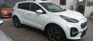 Schadeauto Kia Sportage GT 2.0-CRDI Automatik 185pk 4x4 JBL full-Led Navi Keyless entry Climatecontrol 4xStoelverwarming Leder Elektrische stoelen 2019/12