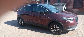 Opel Crossland Bj:04-2018 Innovation 1.2-T Automatik 110pk Navigation Climatecontrol CruiseControl Leren-bekleding  Stoelverwarming stuurwiel met verwarming Led-Koplampen Led-Achterlichten Trekhaak Mistlampen Parkeersensoren 4xelek ramen Privacyglas picture 2