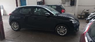 Opel Corsa-E Bj:08-2022 Elektro Climatecontrol CruiseControl Digital Cockpit groot Display Apple CarPlay MirrorLink Achteruitrijcamera picture 2