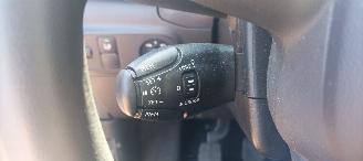 Citroën C3 Bj:11-2022 26000km 1.2-benzine 83pk Airconditioning Led verlichting Dab-audio CruiseControl Stoelverwarming mistlampen Bi-Color picture 17