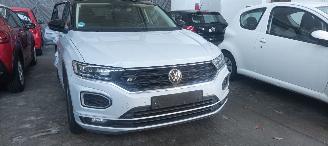 Volkswagen T-Roc Bj:04-2021  1.5-TSI United uitvoering met R-line Full-Led koplampen Led achterlichten Navigatie Stoelverwarming CruiseControl Led binnenkant Metallic lak picture 5
