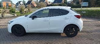 Mazda 2 Bj: 12-2023 1.5 Automatik Climatecontrol CruiseControl Stoelverwarming Lichtautomaat Privacyglas Stuurwiel met verwarming Achteruitrijcamera parkeersensoren Apple CarPlay MirrorLink Led verlichting Dab-audio picture 7