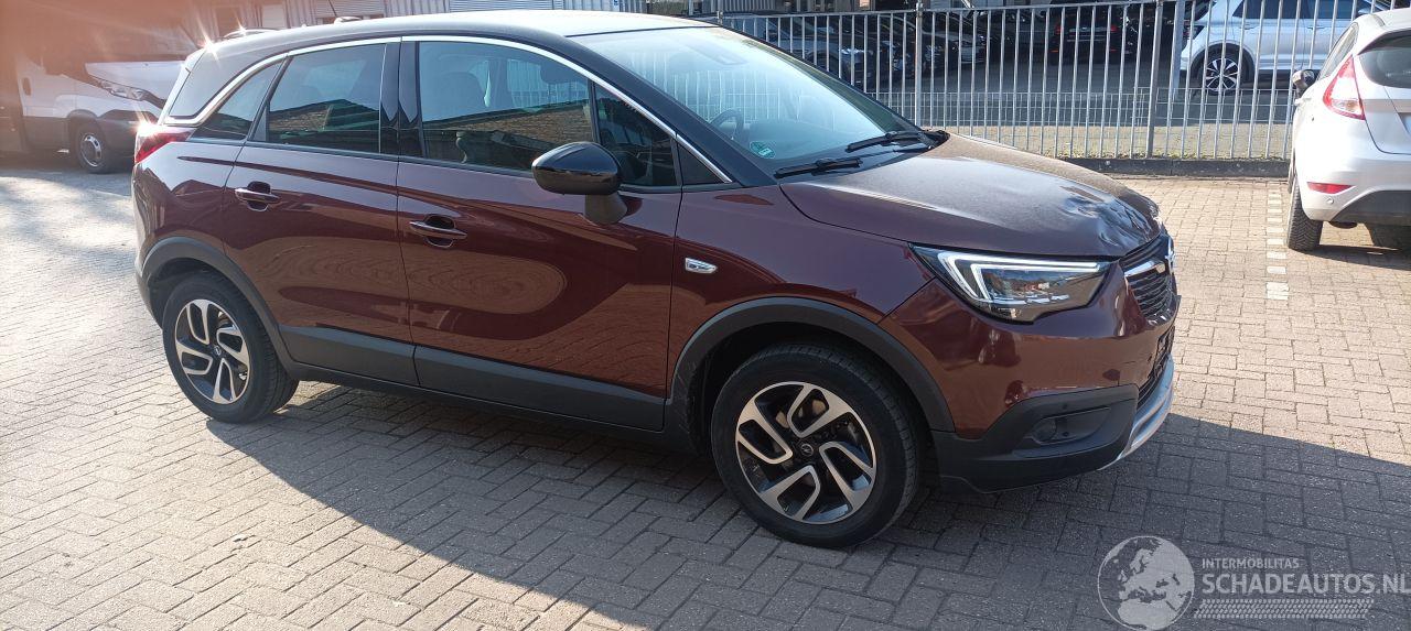 Opel Crossland Bj: 4-2018 1.2-T Automatik Navi Full-Led Half leder bekleding Stoelverwarming stuurwiel met verwarming Voorruit elektrisch verwarmd Lichtautomaat Drivelane assistent regensensor 4xelek ramen Elektrische-spiegels met verwarming inklapbare buitenspiegels Pa
