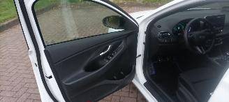 Hyundai I-30 N-line 1.5-Turbo MHEV 160pk Full-Led Navi Digitale cockpit Climatecontrol CruiseControl Stoelverwarming stuurwiel met verwarming Achteruitrijcamera Lichtautomaat Regensensor Drivelane assistent Led achterlichten picture 16