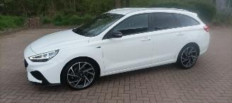 Hyundai I-30 N-line 1.5-Turbo MHEV 160pk Full-Led Navi Digitale cockpit Climatecontrol CruiseControl Stoelverwarming stuurwiel met verwarming Achteruitrijcamera Lichtautomaat Regensensor Drivelane assistent Led achterlichten picture 2