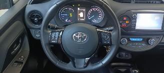 Toyota Yaris Bj:07-2017 Facelift 1.5-Hybrid Climatecontrol Regensensor Multicolor display Achteruitrijcamera Mistlampen Toyota Lichtmetalen velgen 1e Eigenaar! picture 23