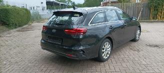 Kia Ceed 1.6-CRDI 136pk Ceed Sportswagon Spirit Navi JBL-sound systeem Camera Leder Sportstoelen Memory Full-Led koplampen Led achterlichten Elektrische achterklep Keyless-entry Climatecontrol CruiseControl 4xStoelverwarming Blindspot Automatisch inparkeren chrome picture 7