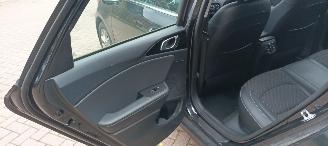 Kia Ceed 1.6-CRDI 136pk Ceed Sportswagon Spirit Navi JBL-sound systeem Camera Leder Sportstoelen Memory Full-Led koplampen Led achterlichten Elektrische achterklep Keyless-entry Climatecontrol CruiseControl 4xStoelverwarming Blindspot Automatisch inparkeren chrome picture 21