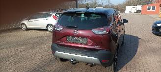 Opel Crossland 1.2-12v Automaat Navi Led koplampen led achterlichten half leren bekleding Stoelverwarming stuurwiel met verwarming inklapbare buitenspiegels chrome design 16-inch velgen Afneembare trekhaak Parkeersensoren voor en achter privacy glas picture 5