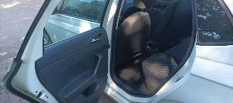 Volkswagen Polo 1.0-Benzine Digitale cockpit Led-Koplampen Led-Achterlichten Stoelverwarming CruiseControl Lichtautomaat 4xelektriche ramen Elektrische-spiegels met verwarming picture 23