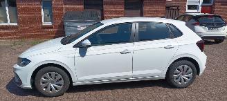 Volkswagen Polo 1.0-Benzine Digitale cockpit Led-Koplampen Led-Achterlichten Stoelverwarming CruiseControl Lichtautomaat 4xelektriche ramen Elektrische-spiegels met verwarming picture 3