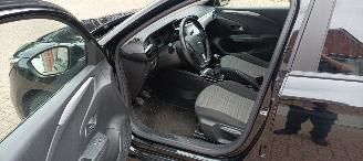 Opel Corsa 1.2-benzine Full-Led koplampen CruiseControl Lichtautomaat Regensensor Drivelane assistent Stoelverwarming stuurwiel met verwarming Privacy glas Achteruitrijcamera Parkeersensoren 16-inch Opel velgen picture 20