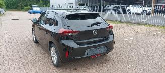 Opel Corsa 1.2-benzine Full-Led koplampen CruiseControl Lichtautomaat Regensensor Drivelane assistent Stoelverwarming stuurwiel met verwarming Privacy glas Achteruitrijcamera Parkeersensoren 16-inch Opel velgen picture 7