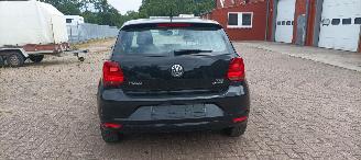 Volkswagen Polo 1.4 TDI DPF Euro6 Climatecontrol frontradar Regensensor leren stuurwiel mistlampen Elektrische ramen Elektrische-spiegels met verwarming Centrale vergrendeling met afstandsbediening Start-Stop systeem 15-inch velgen picture 6