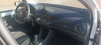 Volkswagen Up! Bj:09-2021 Move Uitvoering 1.0mpi Airconditioning Led verlichting Dab Radio Achteruitrijcamera Cruisecontrol Bordcomputer Drivelane assistent Start-Stop systeem Parkeersensoren achter picture 19
