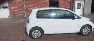 Volkswagen Up! Bj:09-2021 Move Uitvoering 1.0mpi Airconditioning Led verlichting Dab Radio Achteruitrijcamera Cruisecontrol Bordcomputer Drivelane assistent Start-Stop systeem Parkeersensoren achter picture 3