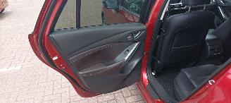 Mazda 6 4x4  Automatik Navi Led koplampen led achterlichten Headup Leren Sportstoelen Memory keyless Entry Blindspot Drivelane cruisecontrol met radar Stoelverwarming Lichtautomaat Regensensor Bose Soundsystem 19-inch velgen trekhaak picture 20