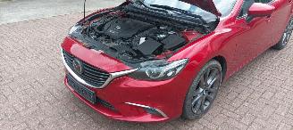 Mazda 6 4x4  Automatik Navi Led koplampen led achterlichten Headup Leren Sportstoelen Memory keyless Entry Blindspot Drivelane cruisecontrol met radar Stoelverwarming Lichtautomaat Regensensor Bose Soundsystem 19-inch velgen trekhaak picture 33
