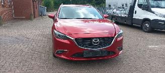 Mazda 6 4x4  Automatik Navi Led koplampen led achterlichten Headup Leren Sportstoelen Memory keyless Entry Blindspot Drivelane cruisecontrol met radar Stoelverwarming Lichtautomaat Regensensor Bose Soundsystem 19-inch velgen trekhaak picture 15
