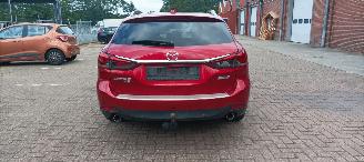 Mazda 6 4x4  Automatik Navi Led koplampen led achterlichten Headup Leren Sportstoelen Memory keyless Entry Blindspot Drivelane cruisecontrol met radar Stoelverwarming Lichtautomaat Regensensor Bose Soundsystem 19-inch velgen trekhaak picture 7