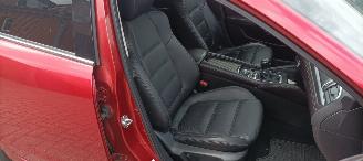 Mazda 6 4x4  Automatik Navi Led koplampen led achterlichten Headup Leren Sportstoelen Memory keyless Entry Blindspot Drivelane cruisecontrol met radar Stoelverwarming Lichtautomaat Regensensor Bose Soundsystem 19-inch velgen trekhaak picture 27
