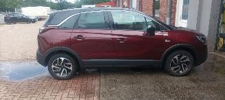 Opel Crossland Innovation line 1.2 110pk Automatik Navigatie Leder Full Led Climatecontrol CruiseControl Stoelverwarming Lichtautomaat Privacyglas Regensensor led achterlichten trekhaak Parkeersensoren voor en achter picture 2