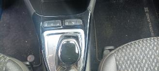 Opel Crossland Innovation line 1.2 110pk Automatik Navigatie Leder Full Led Climatecontrol CruiseControl Stoelverwarming Lichtautomaat Privacyglas Regensensor led achterlichten trekhaak Parkeersensoren voor en achter picture 24