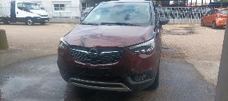 Opel Crossland Innovation line 1.2 110pk Automatik Navigatie Leder Full Led Climatecontrol CruiseControl Stoelverwarming Lichtautomaat Privacyglas Regensensor led achterlichten trekhaak Parkeersensoren voor en achter picture 9