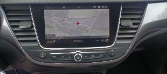 Opel Crossland Innovation line 1.2 110pk Automatik Navigatie Leder Full Led Climatecontrol CruiseControl Stoelverwarming Lichtautomaat Privacyglas Regensensor led achterlichten trekhaak Parkeersensoren voor en achter picture 20