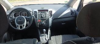 Kia Venga 1.6-16v Benzine Automatik Keyless-entry Climatecontrol Stoelverwarming Privacyglas leren stuurwiel mistlampen Parkeersensoren Trekhaak picture 17