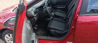 Citroën C3 Bj 11-2022 1.2 Led koplampen led dagrijverlichting Airconditioning Stoelverwarming cruisecontrol Dab Radio picture 12