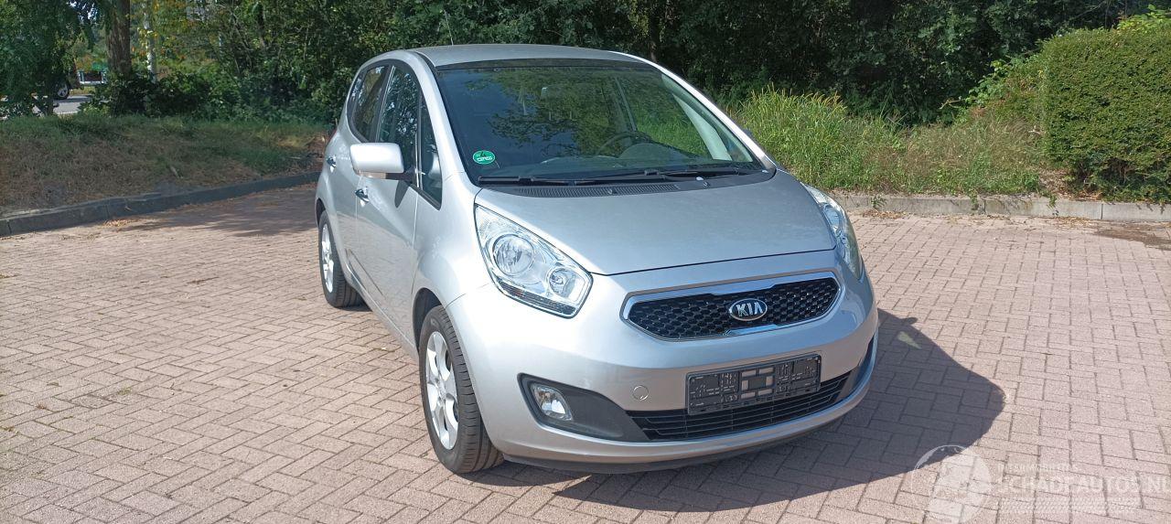 Kia Venga Bj 8-2013 1.6 Automaat Climatecontrol Stoelverwarming Lichtautomaat Privacyglas keyless Entry trekhaak