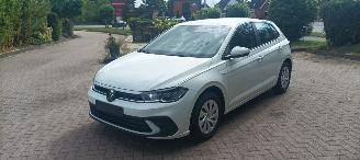 Volkswagen Polo Full-Led koplampen Led-Achterlichten Digitaal Dashboard Stoelverwarming Lichtautomaat cruisecontrol Dab Radio 4xElektrische ramen Elektrische-spiegels met verwarming Parkeersensoren picture 7