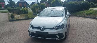 Volkswagen Polo Full-Led koplampen Led-Achterlichten Digitaal Dashboard Stoelverwarming Lichtautomaat cruisecontrol Dab Radio 4xElektrische ramen Elektrische-spiegels met verwarming Parkeersensoren picture 8
