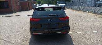 Kia Ceed 1.6Crdi Spirit Exclusieve-Line Full-Led koplampen Led achterlichten Sportstoelen Leder&Memory Navi Dab JBL-Audio Keyless-entry Blindspot Camera cruisecontrol picture 6