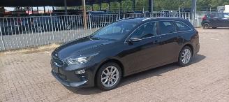 Kia Ceed 1.6Crdi Spirit Exclusieve-Line Full-Led koplampen Led achterlichten Sportstoelen Leder&Memory Navi Dab JBL-Audio Keyless-entry Blindspot Camera cruisecontrol picture 11