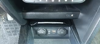 Kia Ceed 1.6Crdi Spirit Exclusieve-Line Full-Led koplampen Led achterlichten Sportstoelen Leder&Memory Navi Dab JBL-Audio Keyless-entry Blindspot Camera cruisecontrol picture 26
